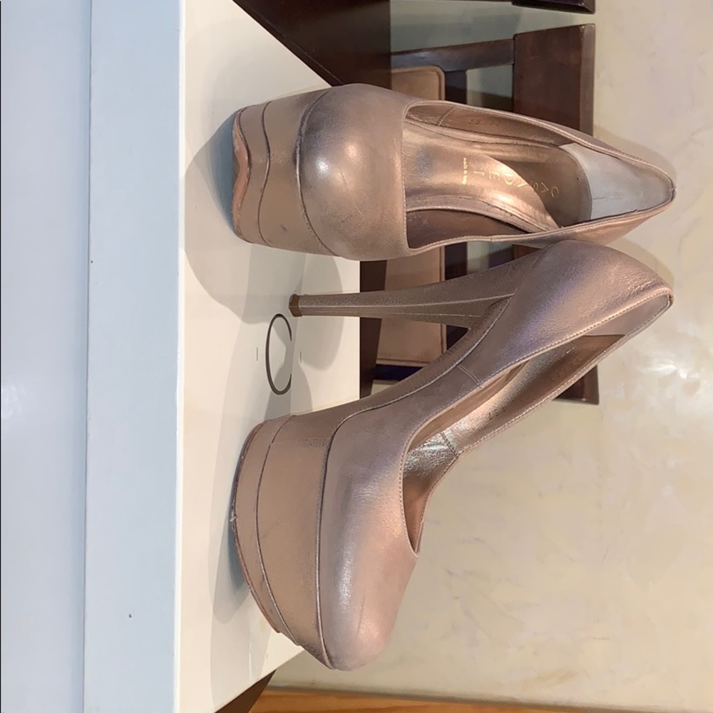 HIGH PLATFORM HEELS
